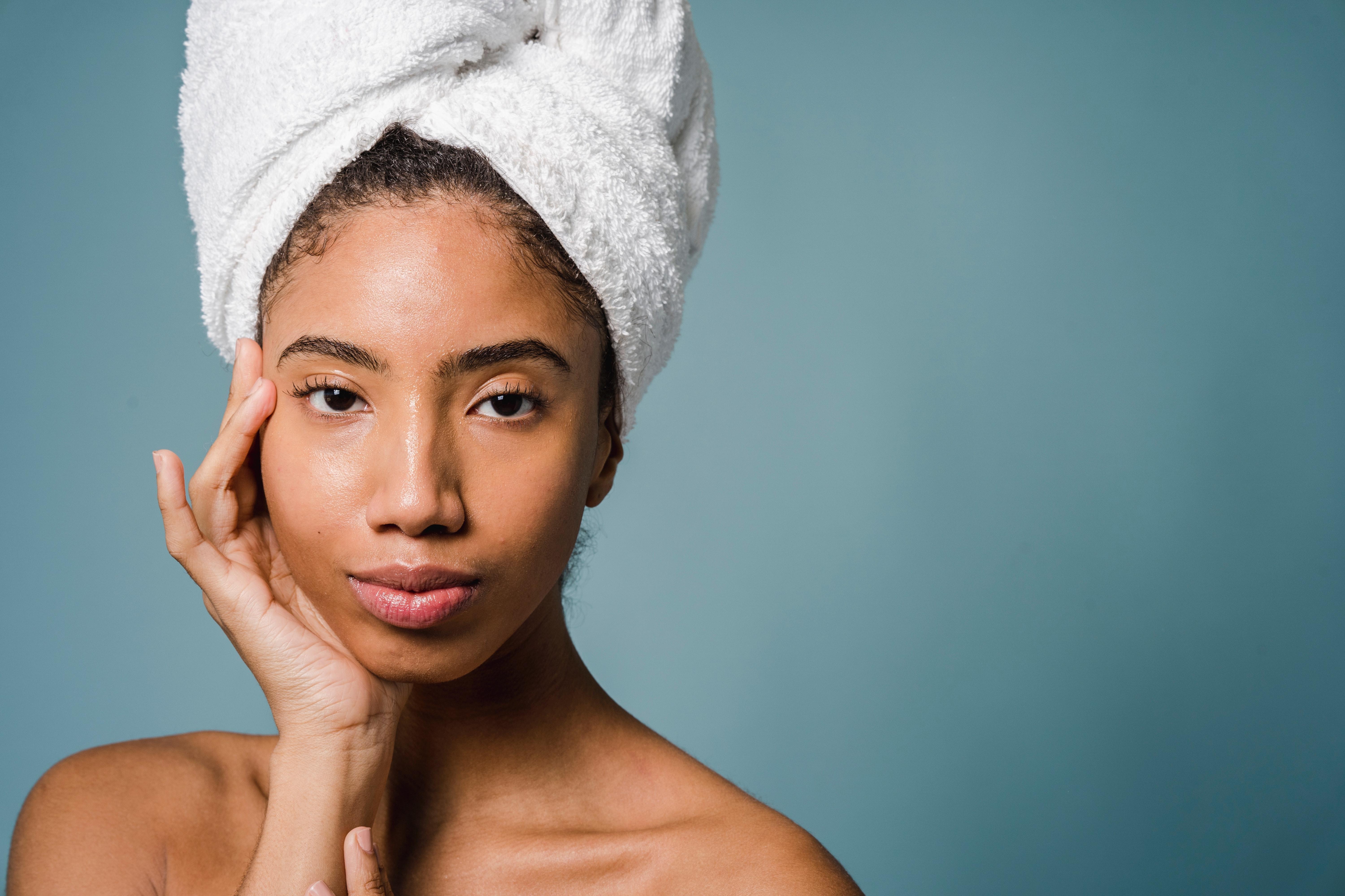 How to Take Makeup Off Properly: A Step-by-Step Tutorial