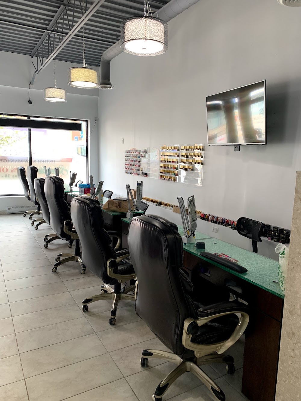 Sweetie Nails & Spa Lakeshore
