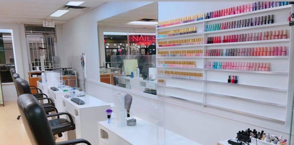 T & B Nails Salon