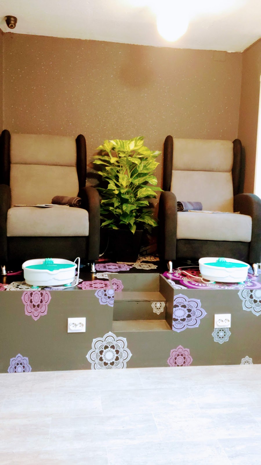 Bautemari Nails Peluquería y Estética