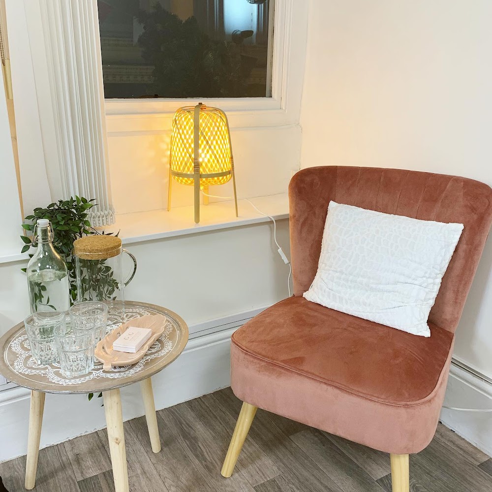 Georgie Glow : Natural & Eco Beauty Studio Exeter