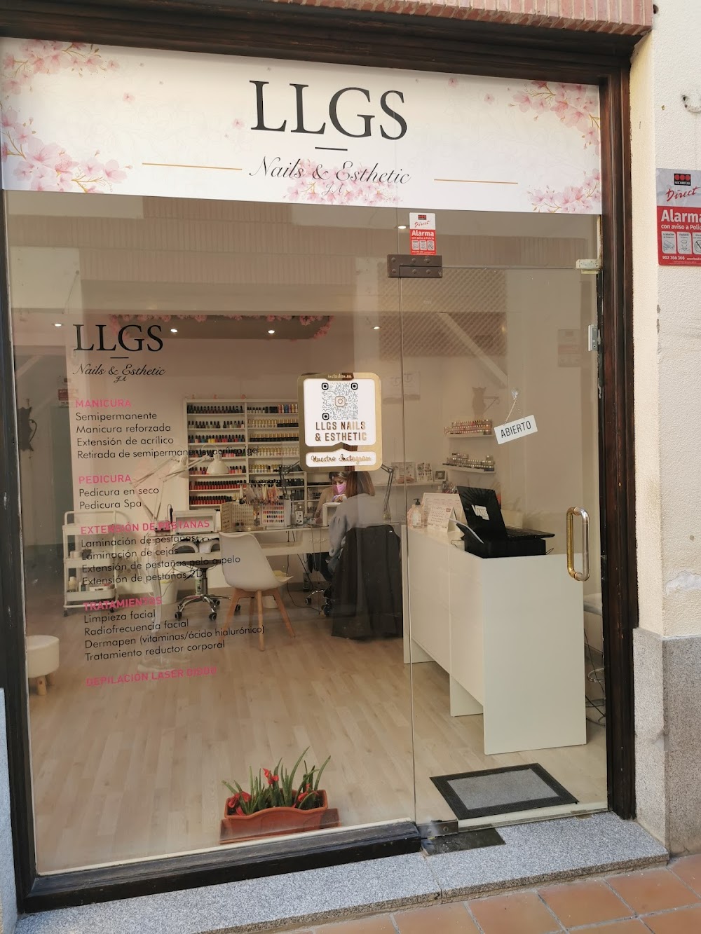 LLGS nails & esthetic J.A