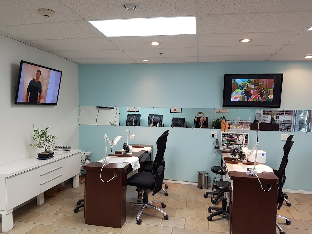 Top Modern Nail & Spa