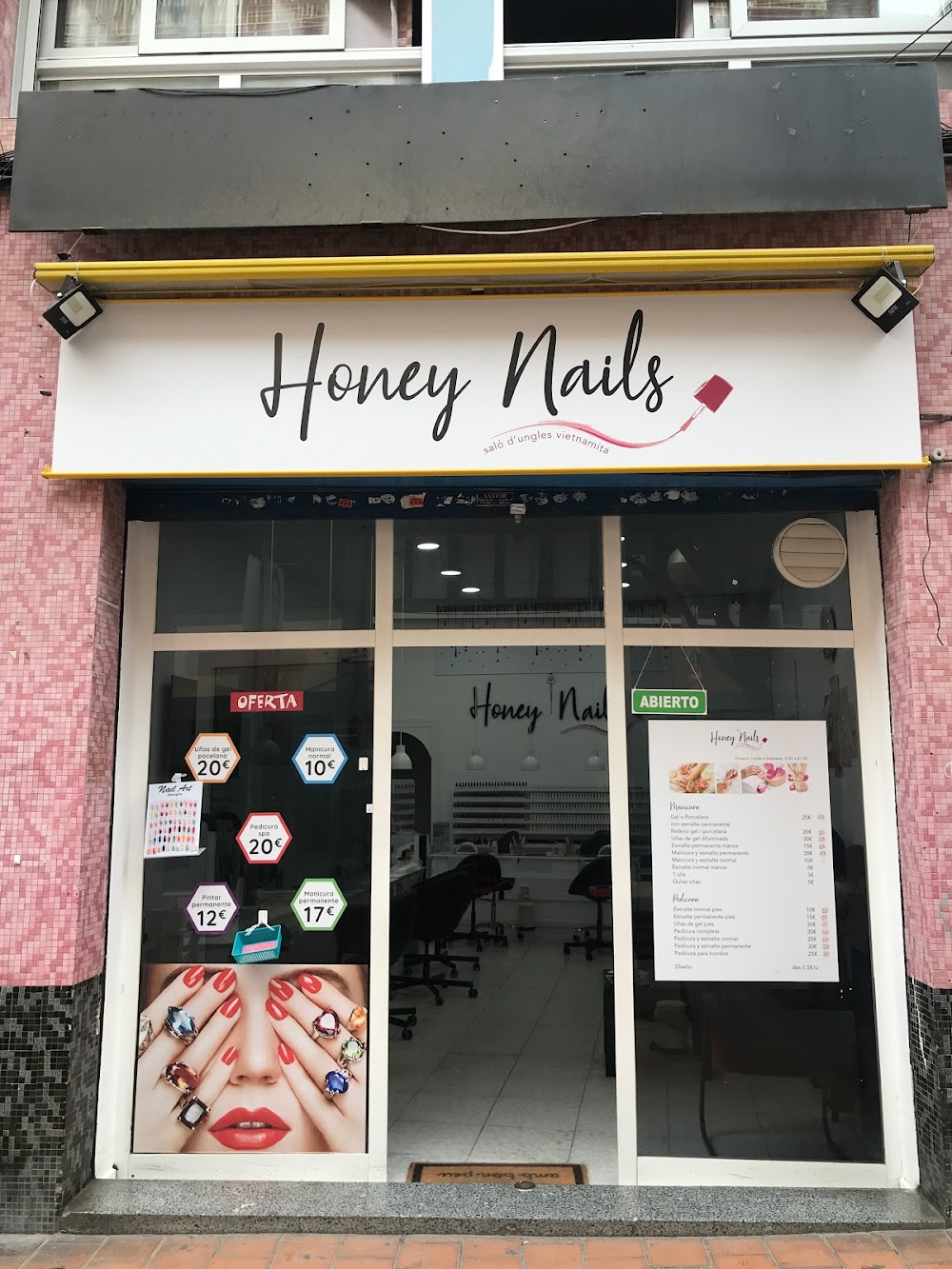 Honey Nails Badalona