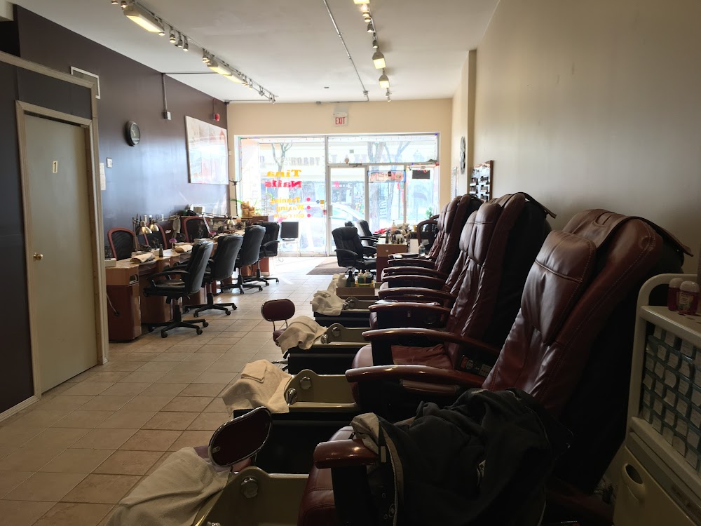 Tina Nails & Tanning