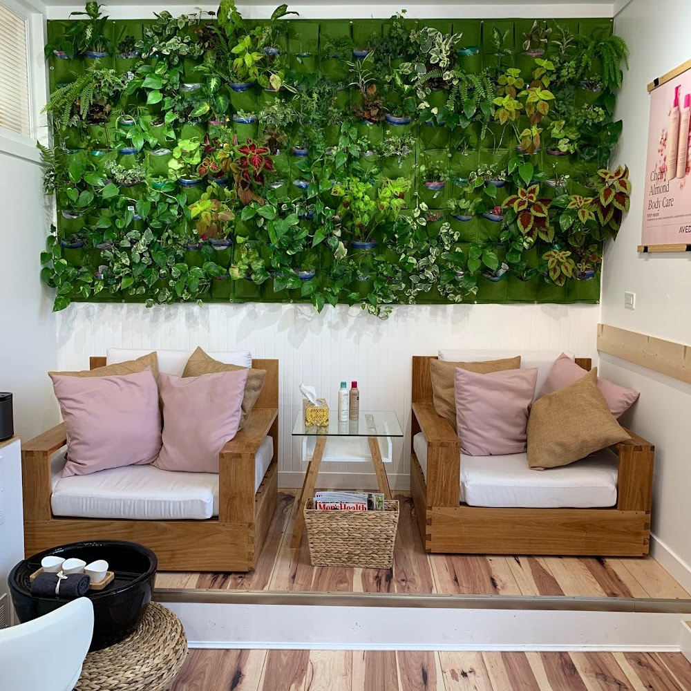 Charm & Champagne Beauty Studio