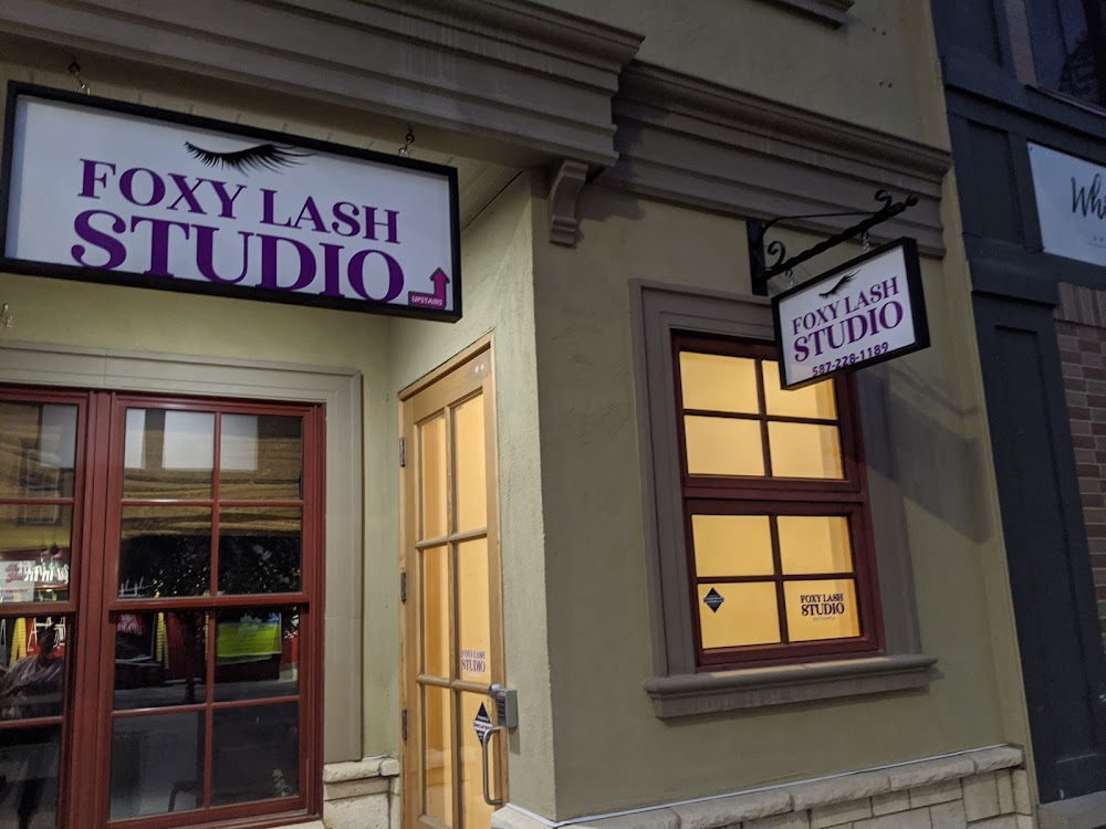 FOXY LASH STUDIO