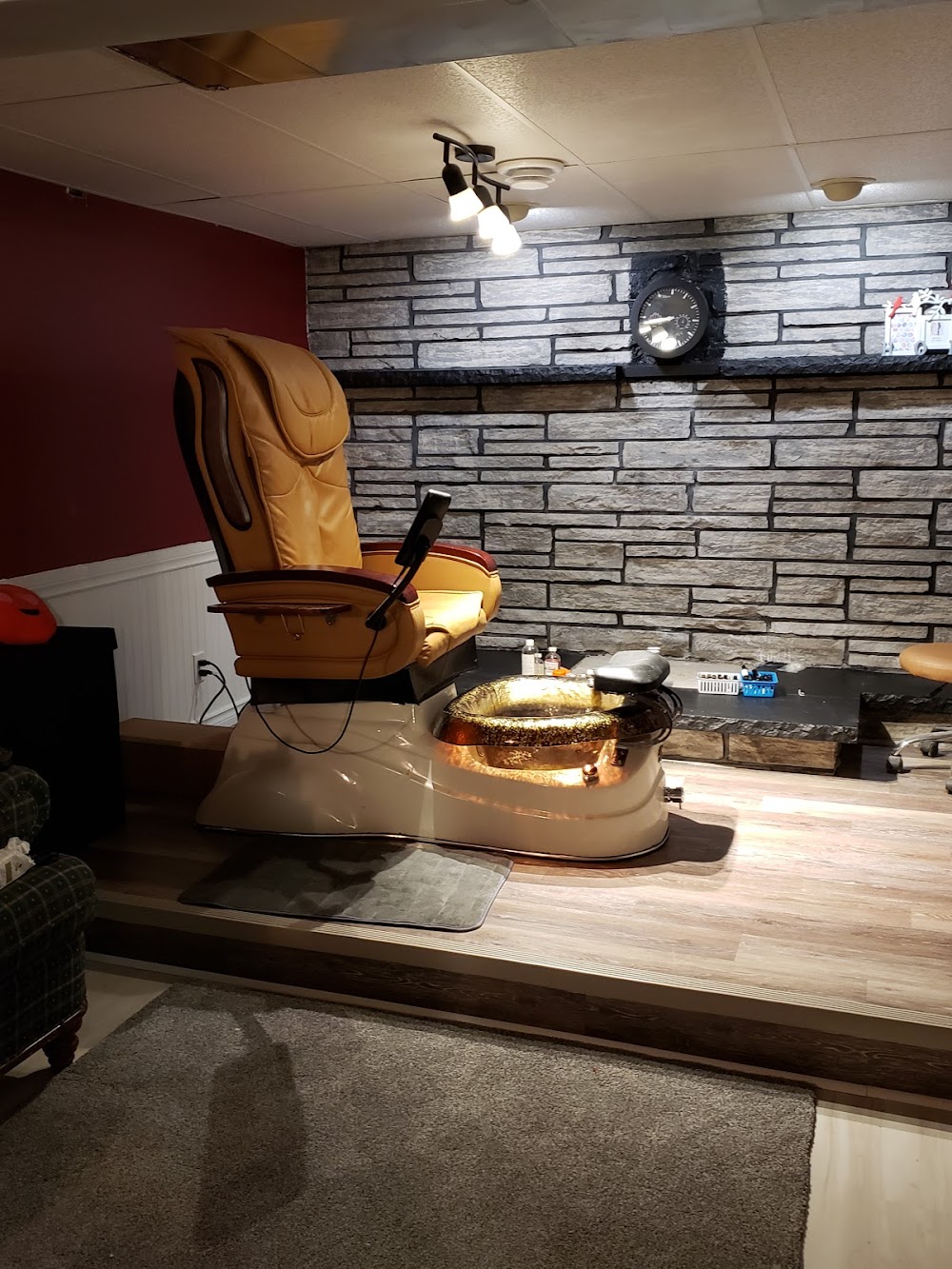 La Petite Nail Shop & More