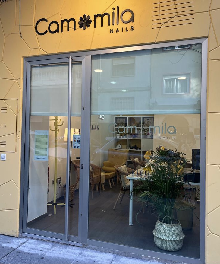 Camomila Nails