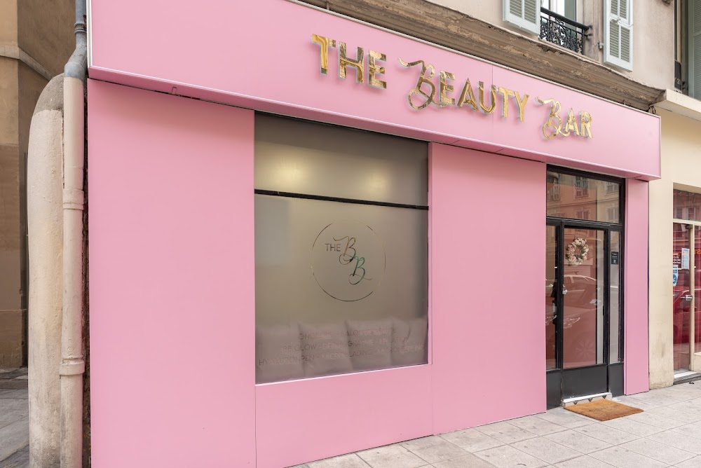 THE BEAUTY BAR