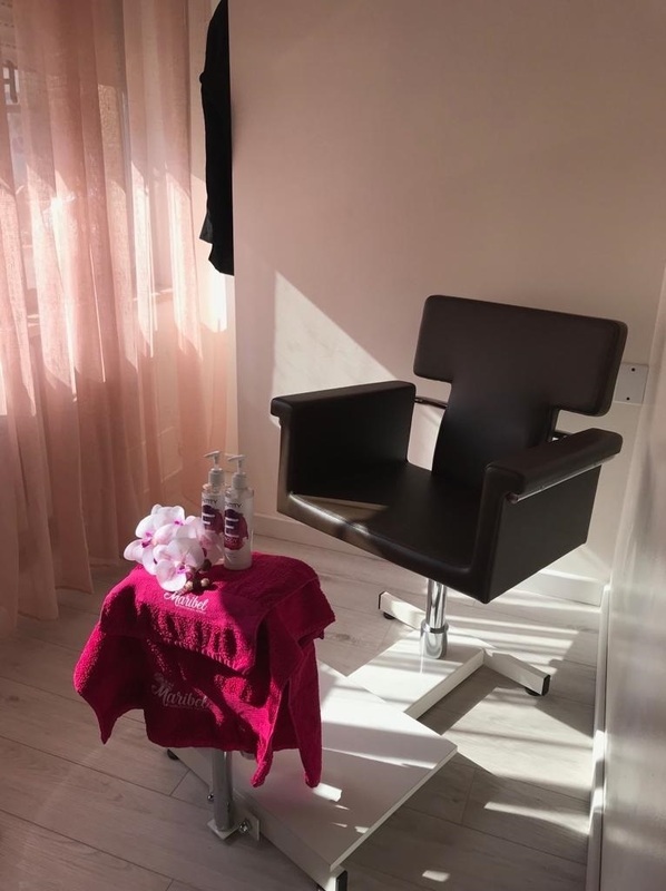 Parrucchiera estetista Maribel