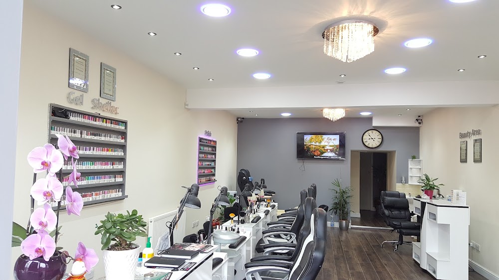 Lisa's Nail & Beauty