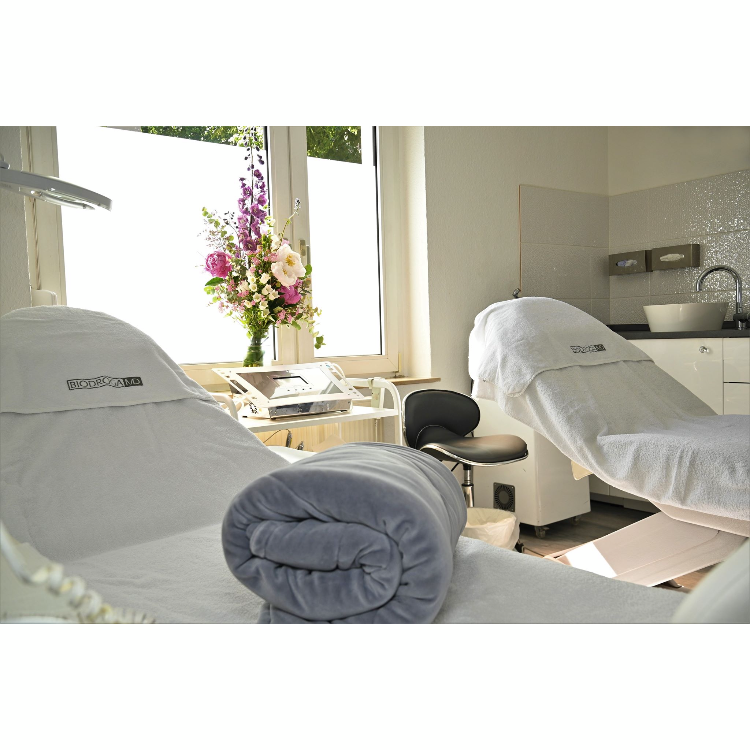 AUSZEIT KOSMETIK & BEAUTY by Izabela Hellebrandt