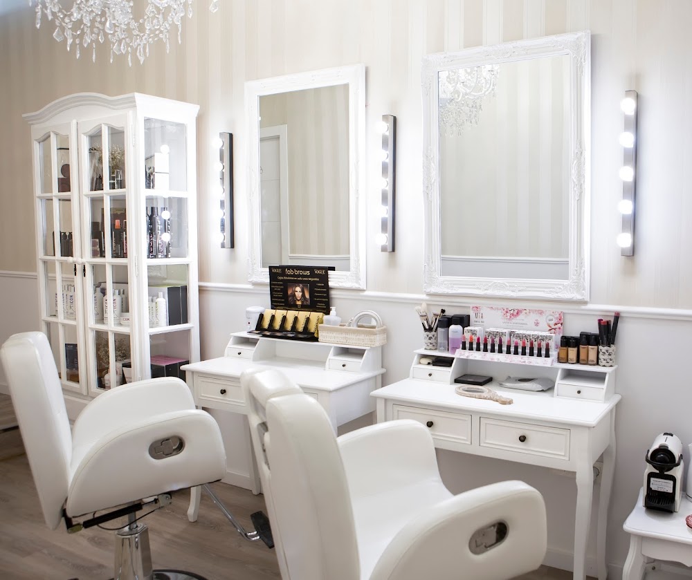 Divas Nail Bar