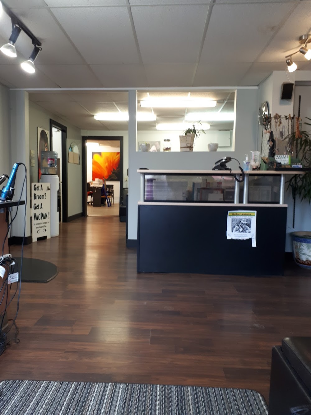 Creative Looks Hair Studio