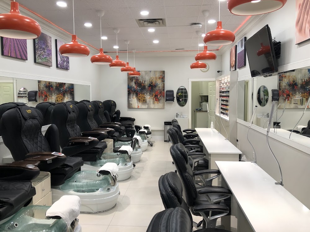 Lovely Nails & Spa
