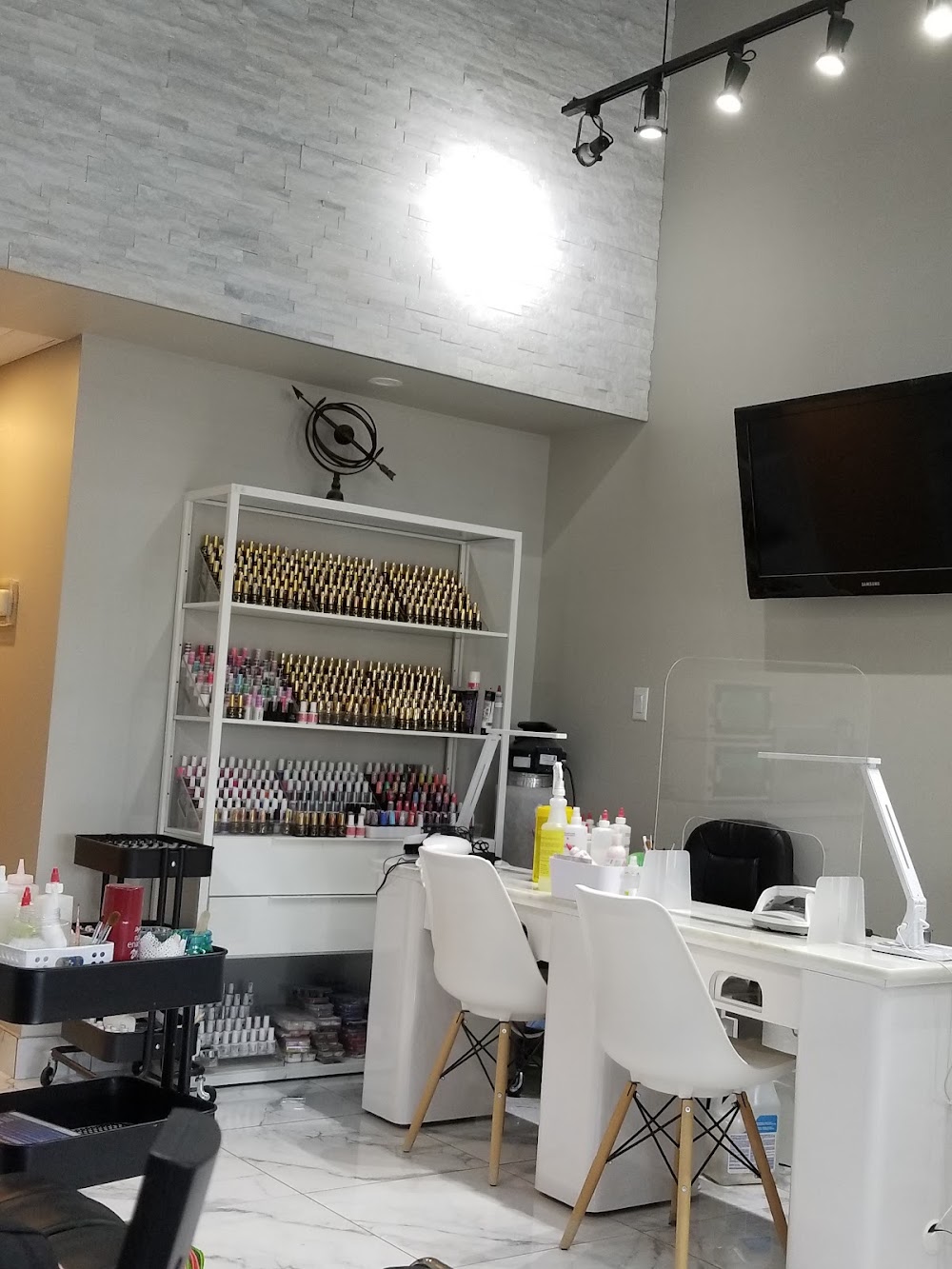 Urban Nail Bar St. Albert