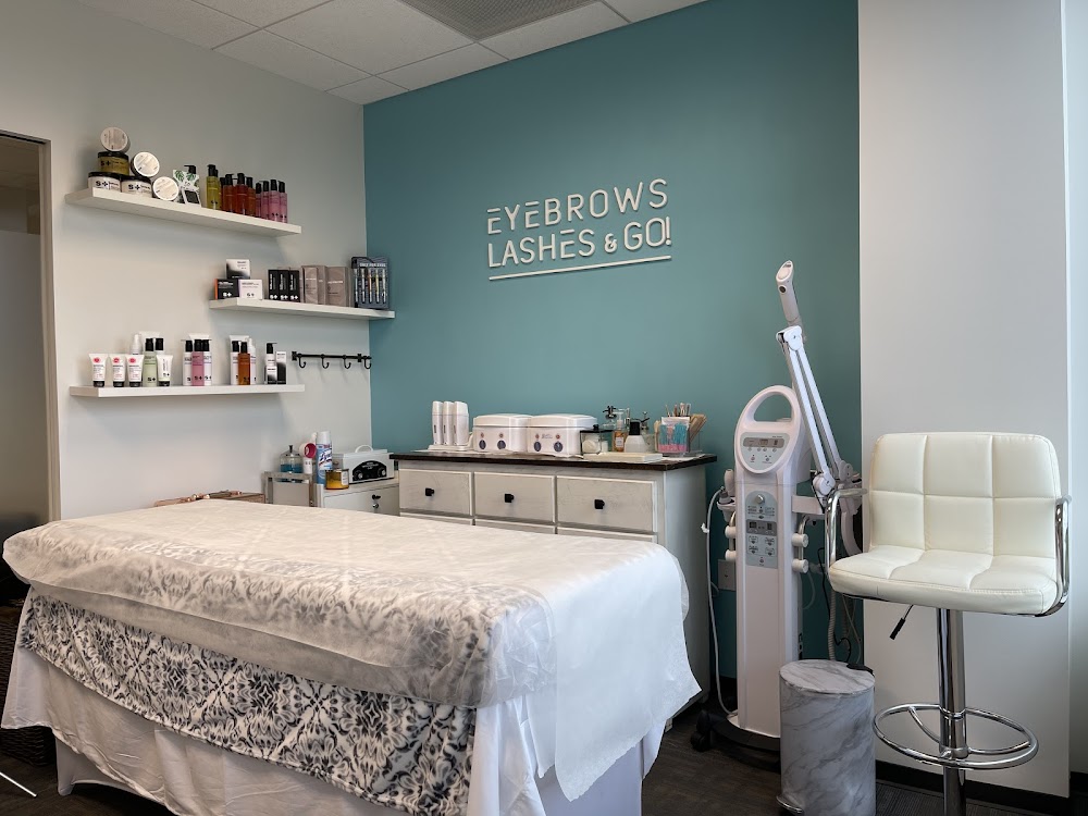 Eyebrows Lashes and Go!