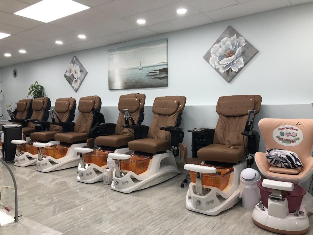 Kris's Nails Edmonton