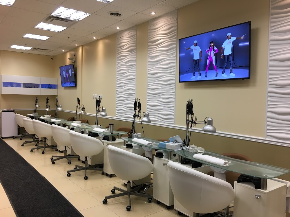 Nails For You (Ira needles Blvd/Highland Rd)