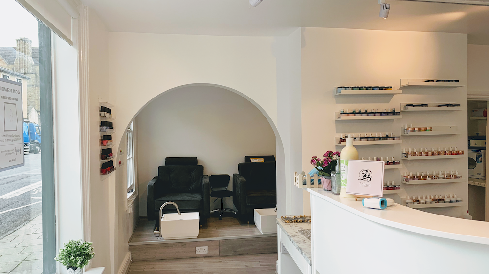 Lefam nail lounge