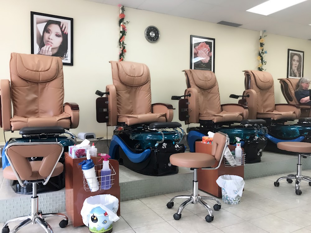 Charmee Nail & Spa Inc