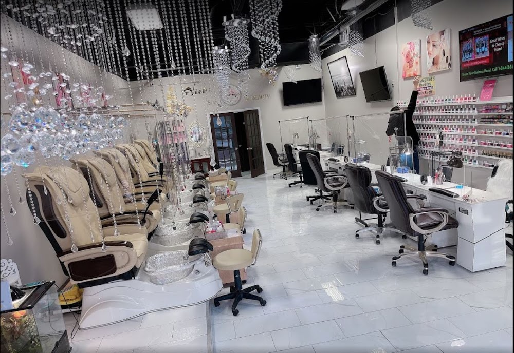 Binh's Nails Baseline Sherwood Park