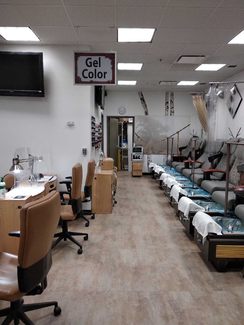 Regal Nails, Salon & Spa