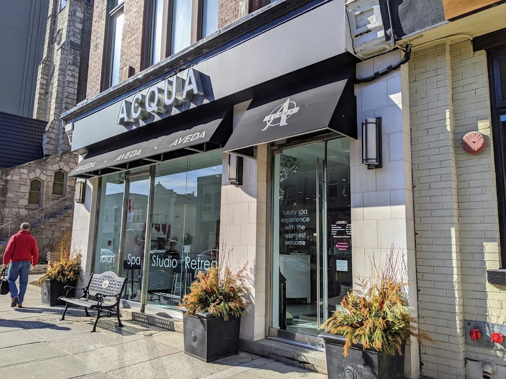 Acqua Quebec Studio & Retreat