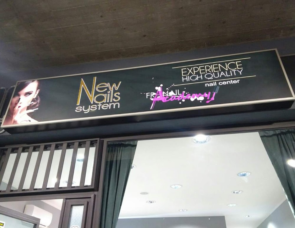 New Nails System Catania / FRA NAIL ACADEMY