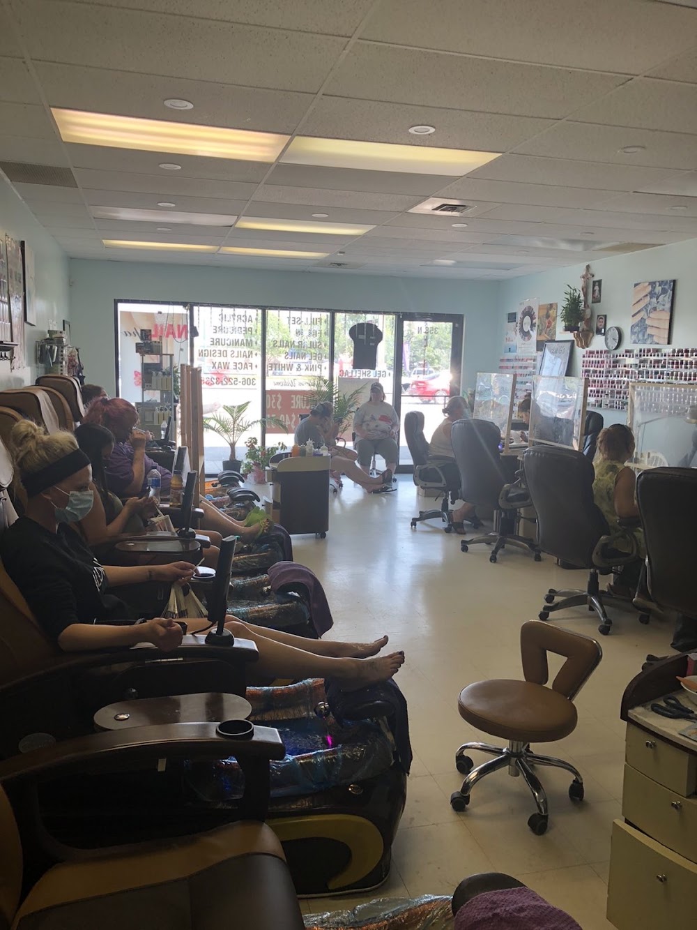 Vickie G's Nail Salon