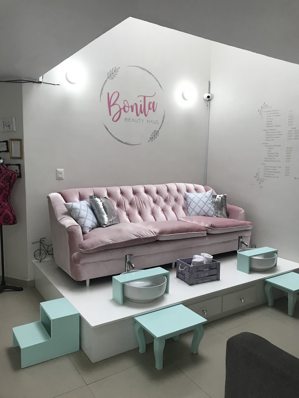 BONITA Beauty Haus Casa Blanca
