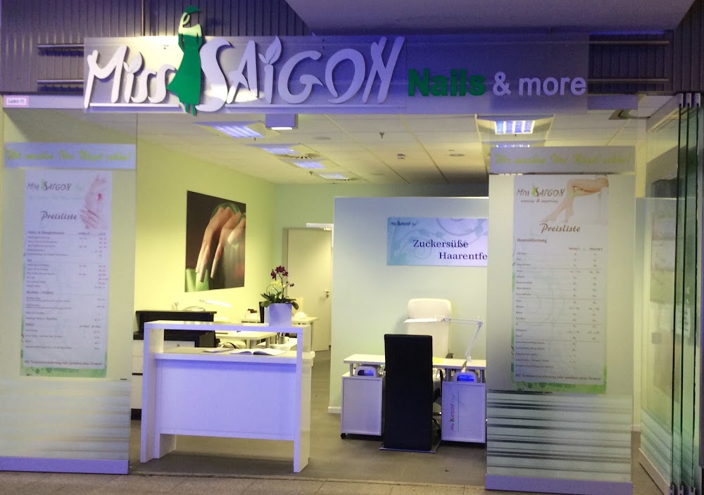 Miss Saigon Nail