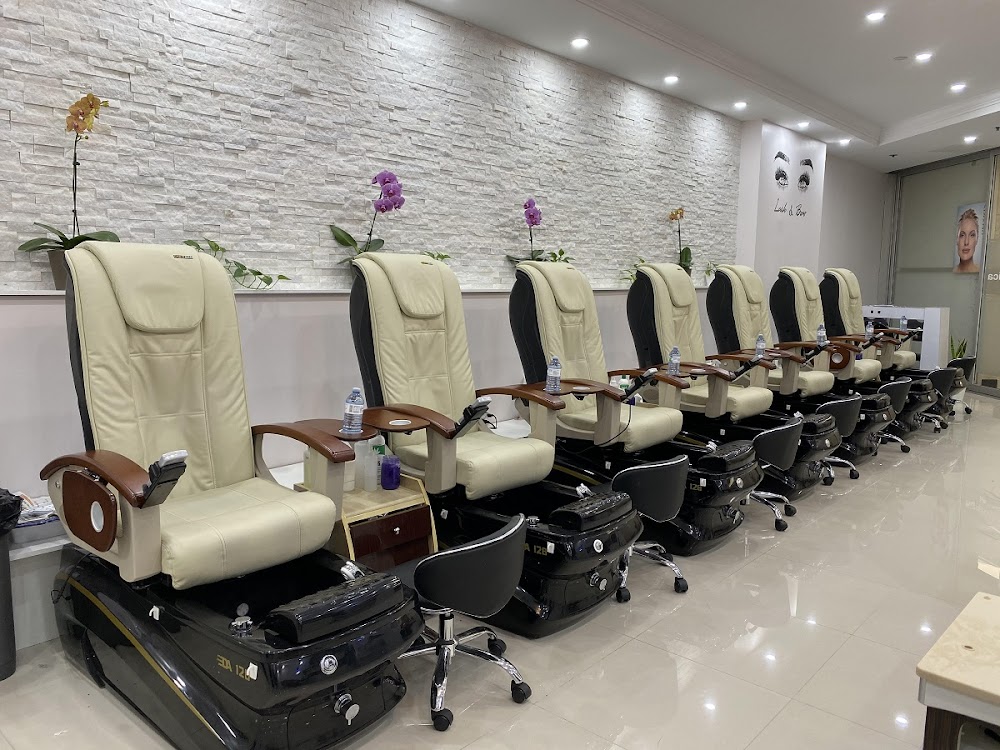 Nails for you Bloor Islington